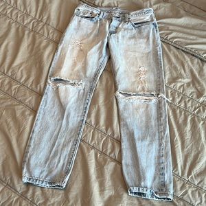 Levi’s 501 Tapered Skinny Jeans size 26 waist 32 length light blue size small